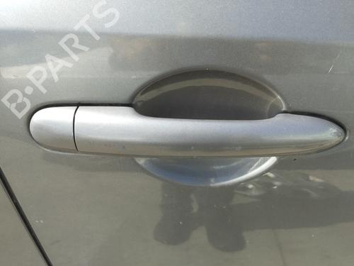 Højre fortil udvendigt håndtag RENAULT LAGUNA II (BG0/1_) 1.9 dCi 7701472932