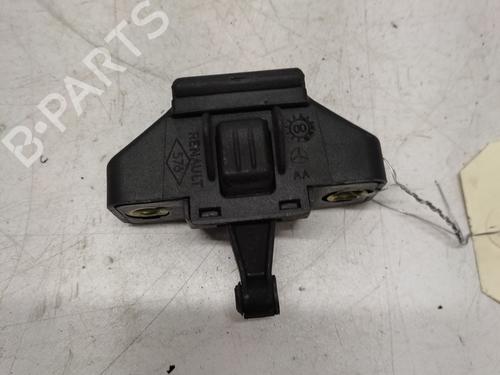 Used Tailgate lock Tailgate lock RENAULT MEGANE I (BA0/1_) 1.4 16V (BA0D, BA1H, BA0W, BA10) (95 hp) 33700979 33700979