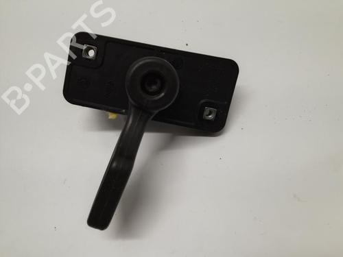 Used Exterior handle FIAT QUBO (225_) 1.3 D Multijet (225CXB1A, 225AXB1A, 225CXB11, 225AXB11,... (75 hp) 27080460