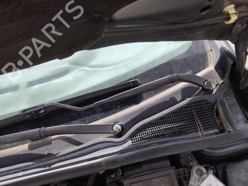 Used Front windshield wiper arm RENAULT CLIO IV (BH_) 1.5 dCi 90 (90 hp) 28730513
