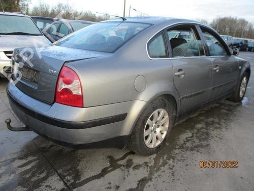 Left front fog light VW PASSAT B5.5 (3B3) 1.8 T 20V | BP27048097C30 - Image 9