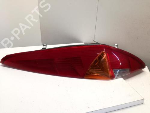 Used Right taillight FIAT PUNTO (188_) 1.9 DS 60 (188.031, .051, .231, .251) (60 hp) 27061868