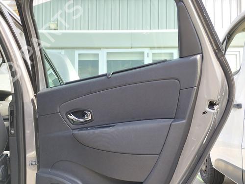 Høyre bak invendig håndtak RENAULT SCÉNIC III (JZ0/1_) 1.2 TCe (JZ16) (132 hp) 27639177