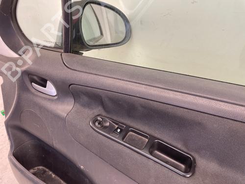 Used Right front door Right front door 38789941 38789941