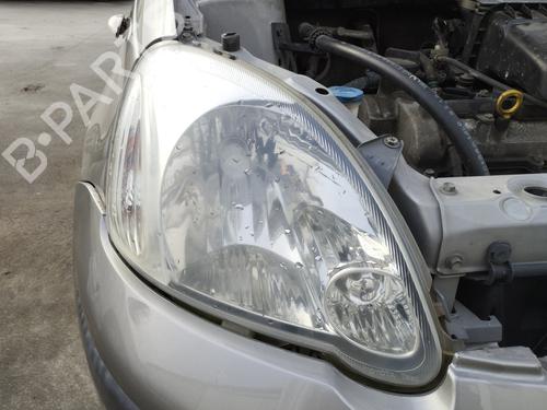 Phare droit TOYOTA YARIS (_P1_) 1.0 (SCP10_, SCP10R) (65 hp) 32135369