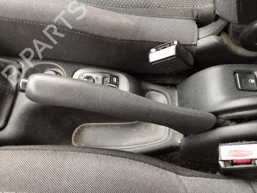 Used Hand brake PEUGEOT 206+ (2L_, 2M_) 1.4 i (73 hp) 28600518