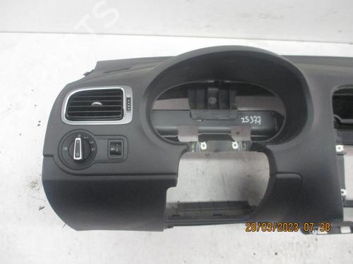 Used Dashboard Dashboard VW POLO V (6R1, 6C1) 1.4 TDI (75 hp) 27075209 27075209