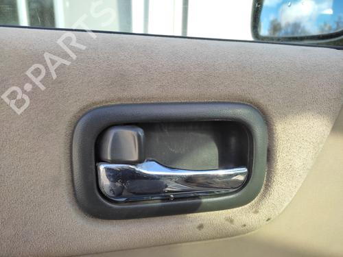 Used Front left interior door handle NISSAN X-TRAIL I (T30) 2.2 Di 4x4 (114 hp) 27073376