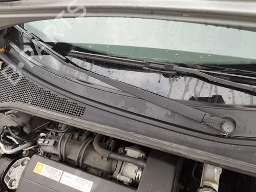 front-windshield-wiper-arm-renault-clio-iii-br01-cr01-2005-2006-2007-2008-2009-2010-2011-2012-2013-2014-30774017 main image