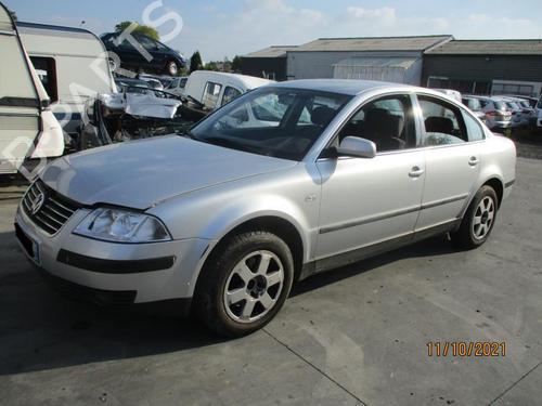 Left front fog light VW PASSAT B5.5 (3B3) 1.9 TDI | BP27048267C30  - Image 7