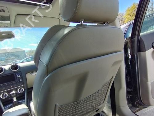 Used Right front seat Right front seat AUDI A3 Sportback (8PA) 1.8 TFSI quattro (160 hp) 33682482 33682482