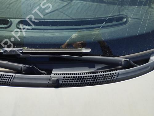 Used Front windshield wiper arm FIAT 500 (312_) 1.3 D Multijet (312AXB1A) (75 hp) 27049589