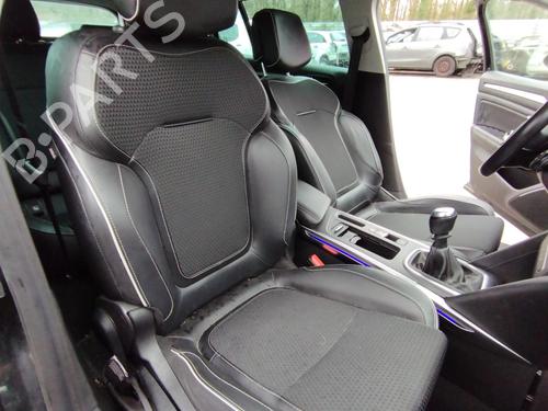 Stol høyre foran RENAULT MEGANE IV Grandtour (K9A/M/N_) 1.5 dCi 110 (110 hp) 32095838