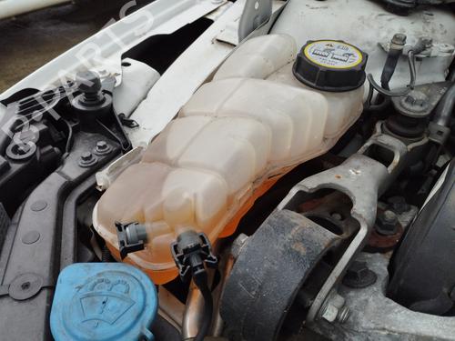 Used Expansion tank VOLVO V40 Hatchback (525) D3 (150 hp) 32120122