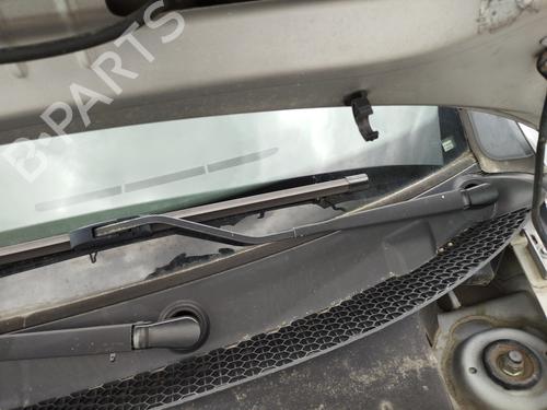 Used Front windshield wiper arm CITROËN C2 (JM_) 1.1 (60 hp) 27046657