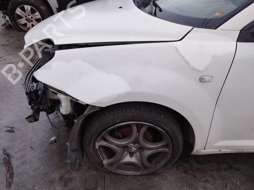 Left front indicator ALFA ROMEO MITO (955_) 1.4 MultiAir (955AXL1B) | BP31012833C32