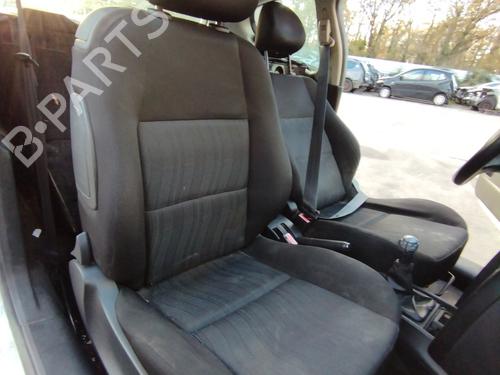 Used Right front seat PEUGEOT 207 (WA_, WC_) 1.4 HDi (68 hp) 30752823