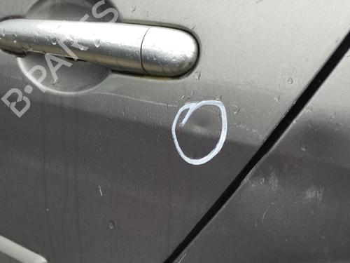 Used Left rear door Left rear door 27068873 27068873