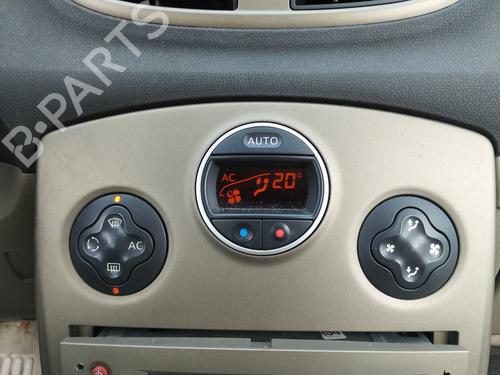 Used Climate control RENAULT CLIO III (BR0/1, CR0/1) 1.2 16V (BR0P, CR0P) (101 hp) 31133236