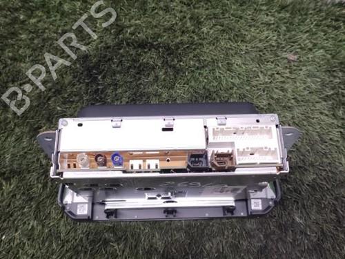 display-monitor-nissan-juke-f16_-2019-27083214 main image