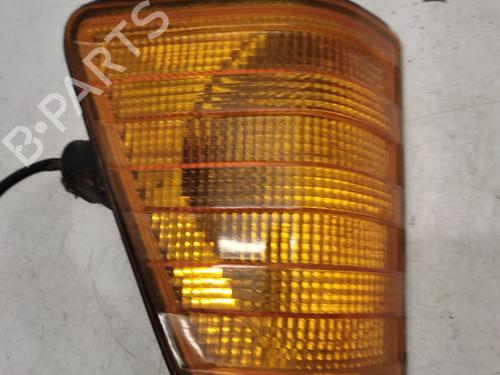 Used Right front indicator Right front indicator MERCEDES-BENZ T1/TN Platform/Chassis 410 D (611.417, 611.418) (95 hp) 36679960 36679960