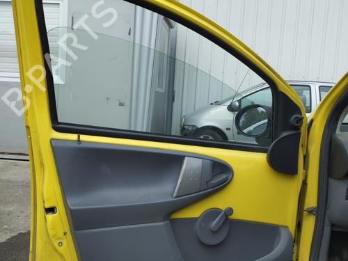 Left front door PEUGEOT 107 (PM_, PN_) 1.0 | BP27084151C2 