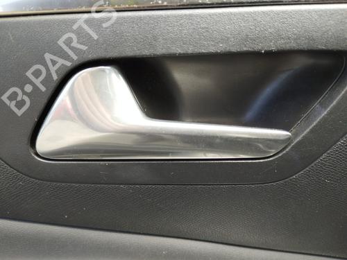 Used Front left interior door handle Front left interior door handle PEUGEOT 3008 II SUV (MC_, MR_, MJ_, M4_) 1.2 THP/ PureTech 130 (MRHNSM, MRHNSU, MRHNSJ, MRHNYW,... (131 hp) 34410682 34410682