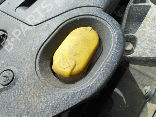 Used Windscreen washer tank Windscreen washer tank RENAULT MEGANE II Coupé-Cabriolet (EM0/1_) 1.9 dCi (131 hp) 34045202 34045202