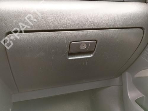 Used Glove box TOYOTA COROLLA Verso (ZER_, ZZE12_, R1_) 2.2 D-4D (AUR10_, AUR10R) (136 hp) 27041969