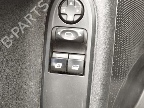 Used Left front window switch CITROËN C3 II (SC_) 1.2 VTi 82 (82 hp) 27042678