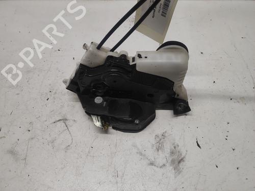 Venstre foran lås TOYOTA YARIS (_P13_) 1.4 D (NLP130_, NLP130) (90 hp) 27072294