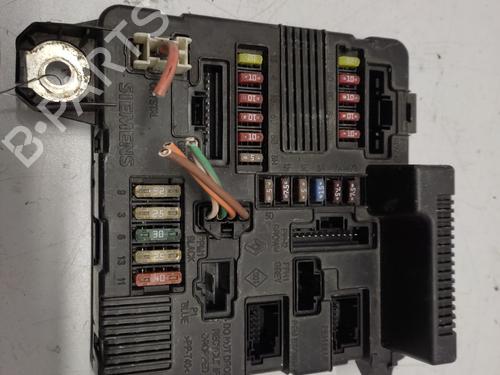 fuse-box-renault-scenic-ii-jm01_-2003-2004-2005-2006-2007-2008-2009-2010-27057764 main image