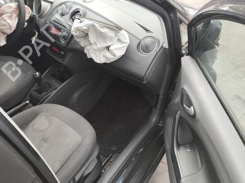 Boîte à gants SEAT IBIZA IV ST (6J8, 6P8) 1.6 TDI (90 hp) 27079621