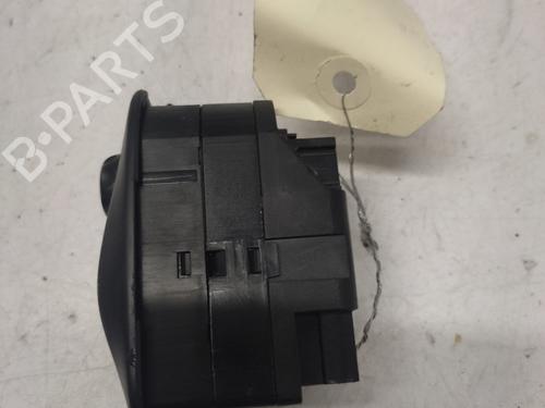 switch-peugeot-206-sw-2ek-2002-36095648 main image
