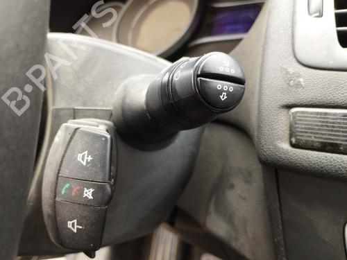 steering-column-stalk-renault-megane-iii-hatchback-bz01_-b3_-2008-28277245 main image