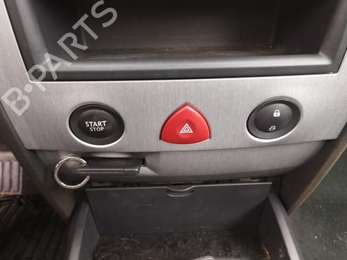 Used Warning switch RENAULT MEGANE II Coupé-Cabriolet (EM0/1_) 1.9 dCi (120 hp) 31639274