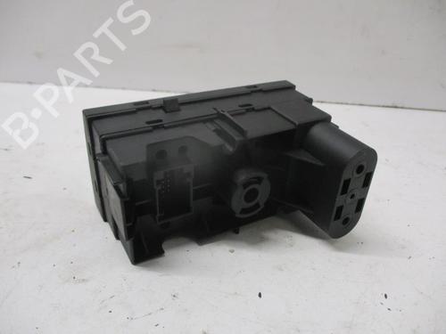 Used Headlight switch Headlight switch OPEL MERIVA A MPV (X03) 1.3 CDTI (E75) (69 hp) 27076058 27076058
