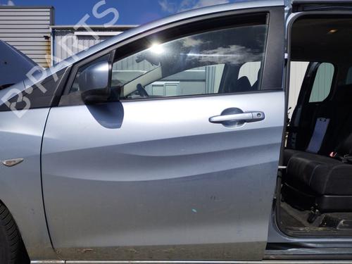 maniglia-esterna-anteriore-sinistra-mazda-5-cw-2010-33990785 main image