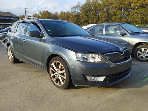 Warning switch SKODA OCTAVIA III Combi (5E5, 5E6) 2.0 TDI | BP30174880I22 - Image 2