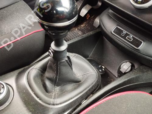 Used Shift knob Shift knob FIAT 500X (334_) 1.6 D Multijet (334AXA1B, 334AXA11) (120 hp) 29969249 29969249