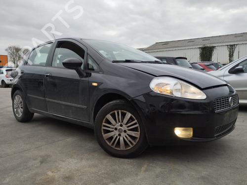 Used Right headlight Right headlight FIAT GRANDE PUNTO (199_) 1.3 D Multijet (75 hp) 32854624 32854624