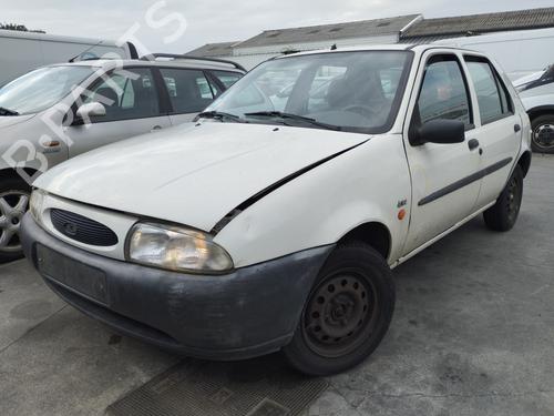 Venstre bak beltestrammer FORD FIESTA IV (JA_, JB_) 1.3 i | BP27656079C89 