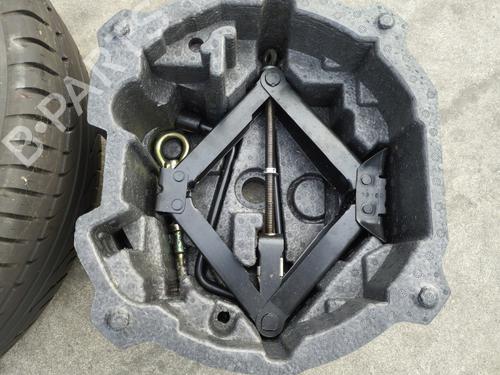 Jack Kit PEUGEOT 407 (6D_) 2.0 HDi 135 (6DRHRH, 6DRHRE, 6DRHRG, 6DRHRJ) | BP30128051C119