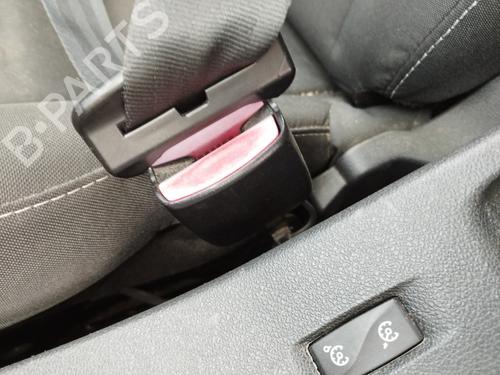 Sikkerhetsbelte-spenne Sikkerhetsbelte-spenne RENAULT MEGANE III Grandtour (KZ0/1) 1.5 dCi (KZ09, KZ0D, KZ1G, KZ29, KZ14, KZ1W, KZ10, KZ1F,... (110 hp) 37490388 37490388