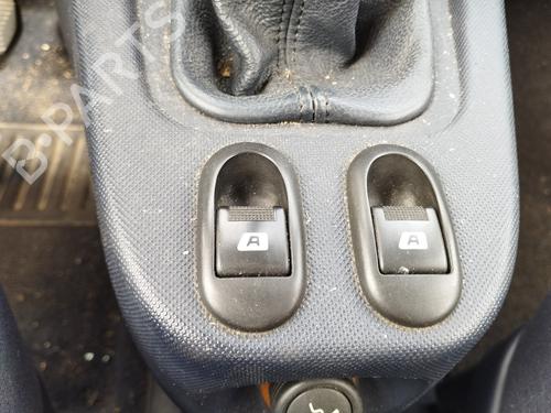 Used Right front window switch PEUGEOT 1007 (KM_) 1.4 HDi (68 hp) 29969170