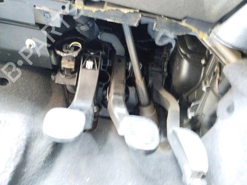 Used Steering column Steering column ALFA ROMEO 147 (937_) 1.9 JTDM 8V (937.AXD1A, 937.AXU1A, 937.BXU1A) (120 hp) 36150564 36150564