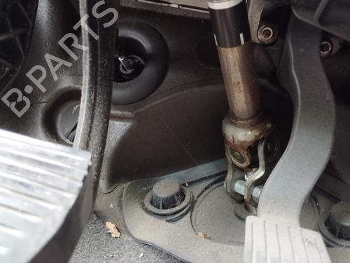 Used Steering column PEUGEOT 308 I (4A_, 4C_) 1.6 HDi (109 hp) 28109143