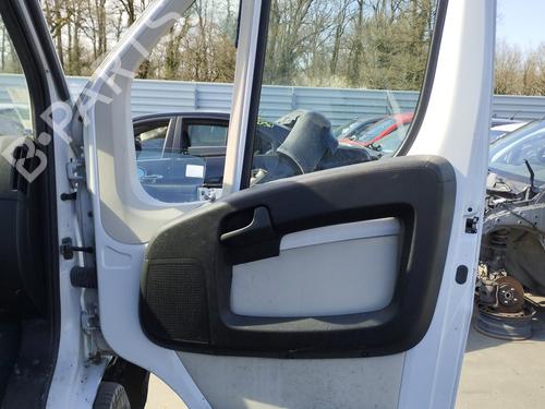 Used Front right lock FIAT DUCATO Van (250_) 130 Multijet 2,3 D (131 hp) 28116395
