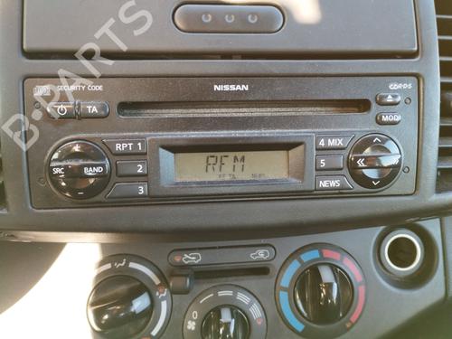 Used Radio NISSAN MICRA III (K12) 1.2 16V (65 hp) 27047031