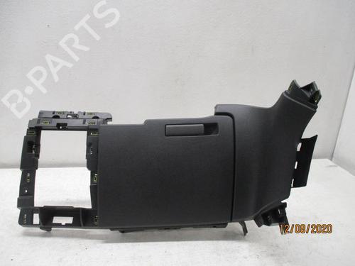 Hanskerom PEUGEOT 3008 I MPV (0U_) 1.6 HDi (114 hp) 27061184